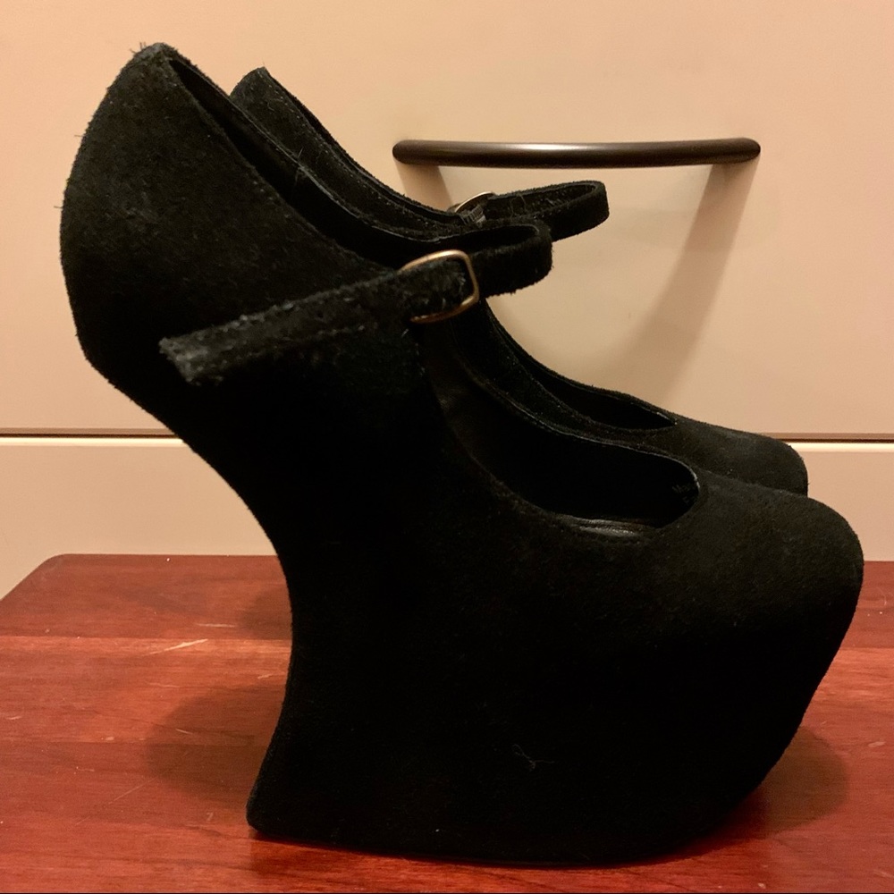 Jeffrey Campbell nightwalk